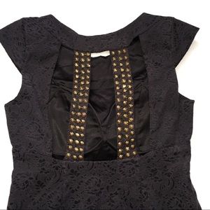 Lily Belle brocade open back black dress, gold M